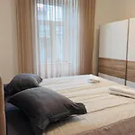 For Special Getaway Rose With Free Parking 公寓 普拉