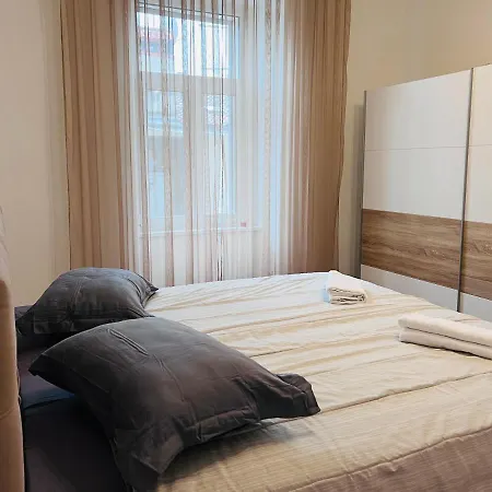 For Special Getaway Rose Apartman Pula