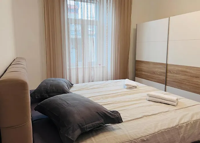 For Special Getaway Rose Apartamento Pula