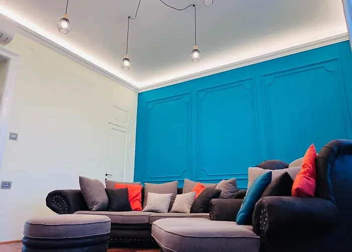 For Special Getaway Rose With Free Parking *