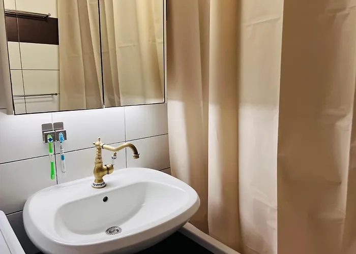 アパート For Special Getaway Rose With Free Parking プーラ