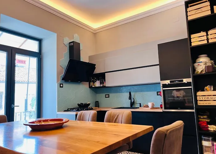 For Special Getaway Rose With Free Parking * Pula