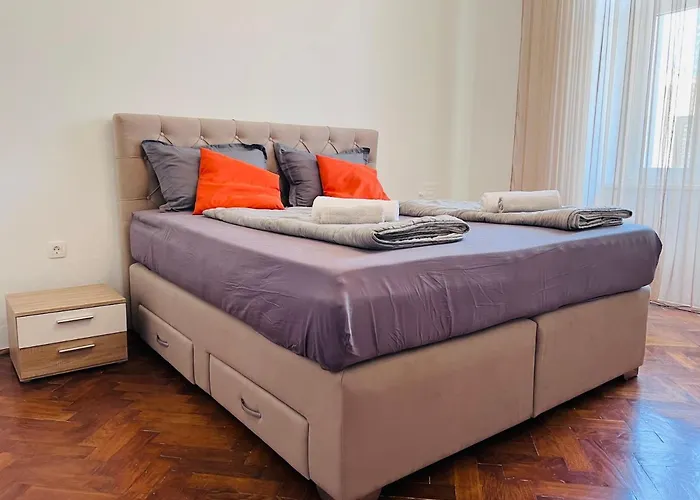 For Special Getaway Rose Apartment
